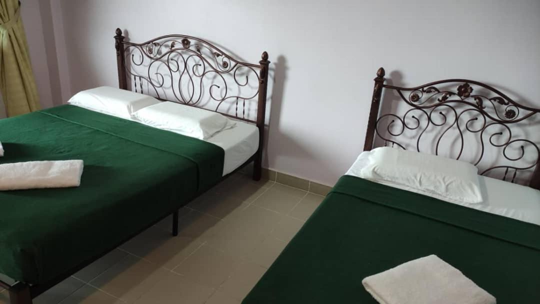 Kanza Beach Inn Marang Esterno foto