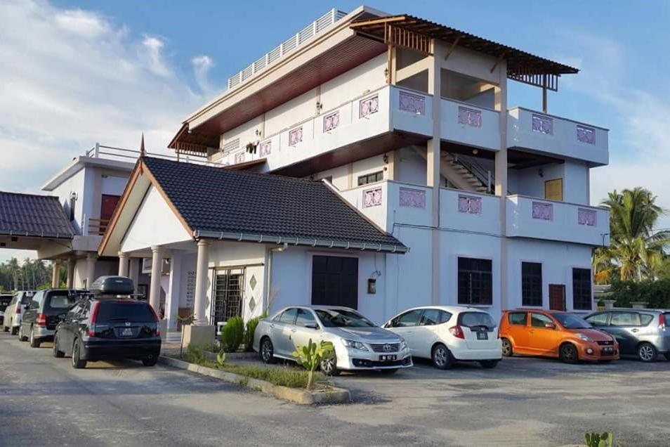Kanza Beach Inn Marang Esterno foto