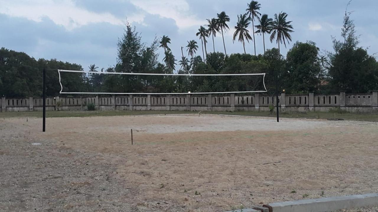 Kanza Beach Inn Marang Esterno foto