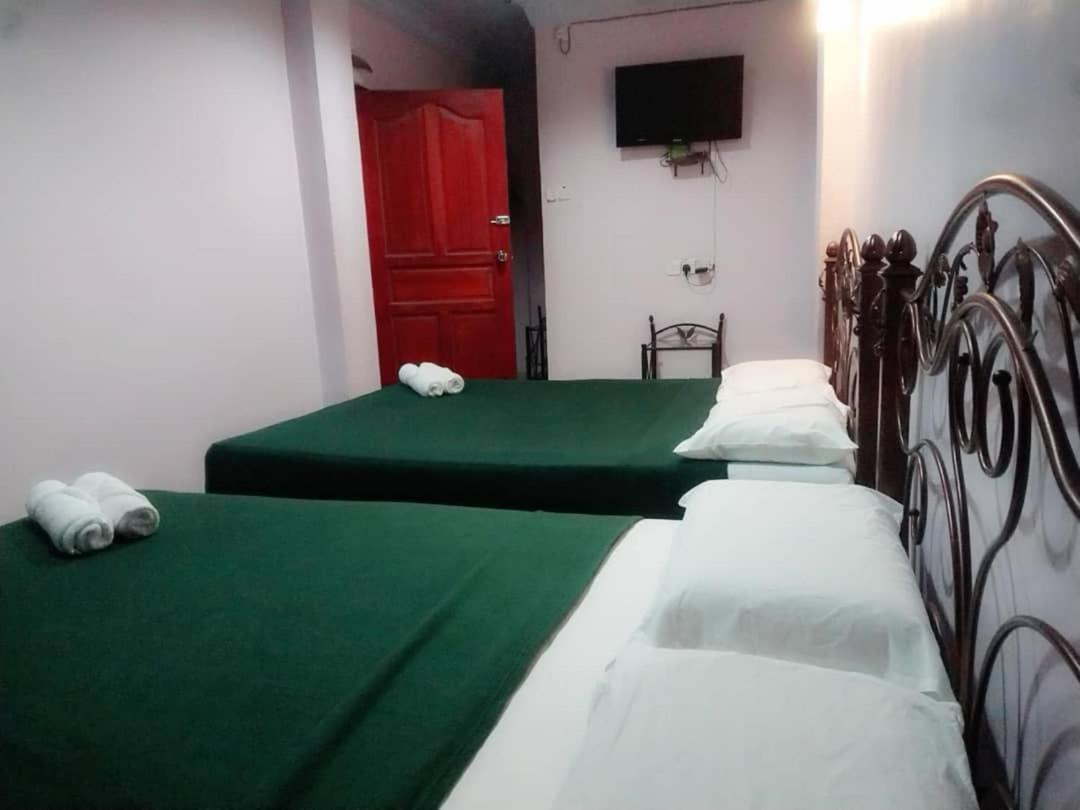 Kanza Beach Inn Marang Esterno foto