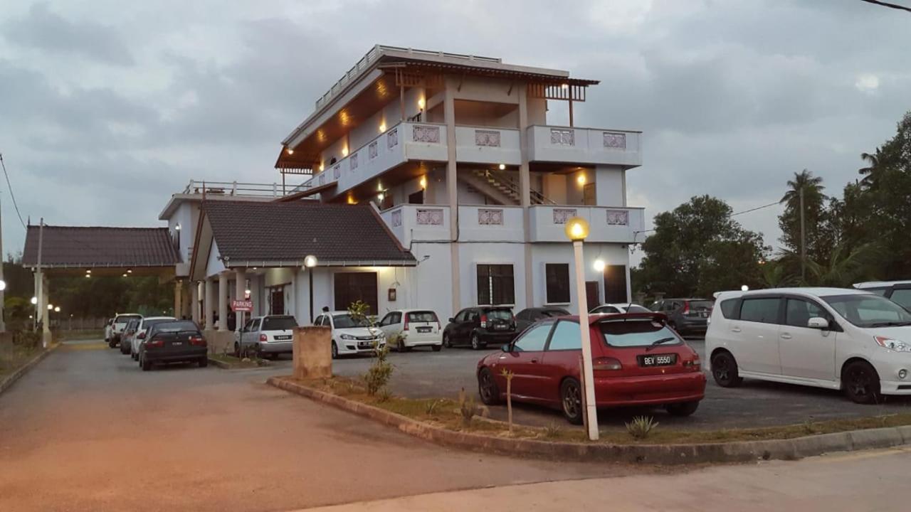 Kanza Beach Inn Marang Esterno foto