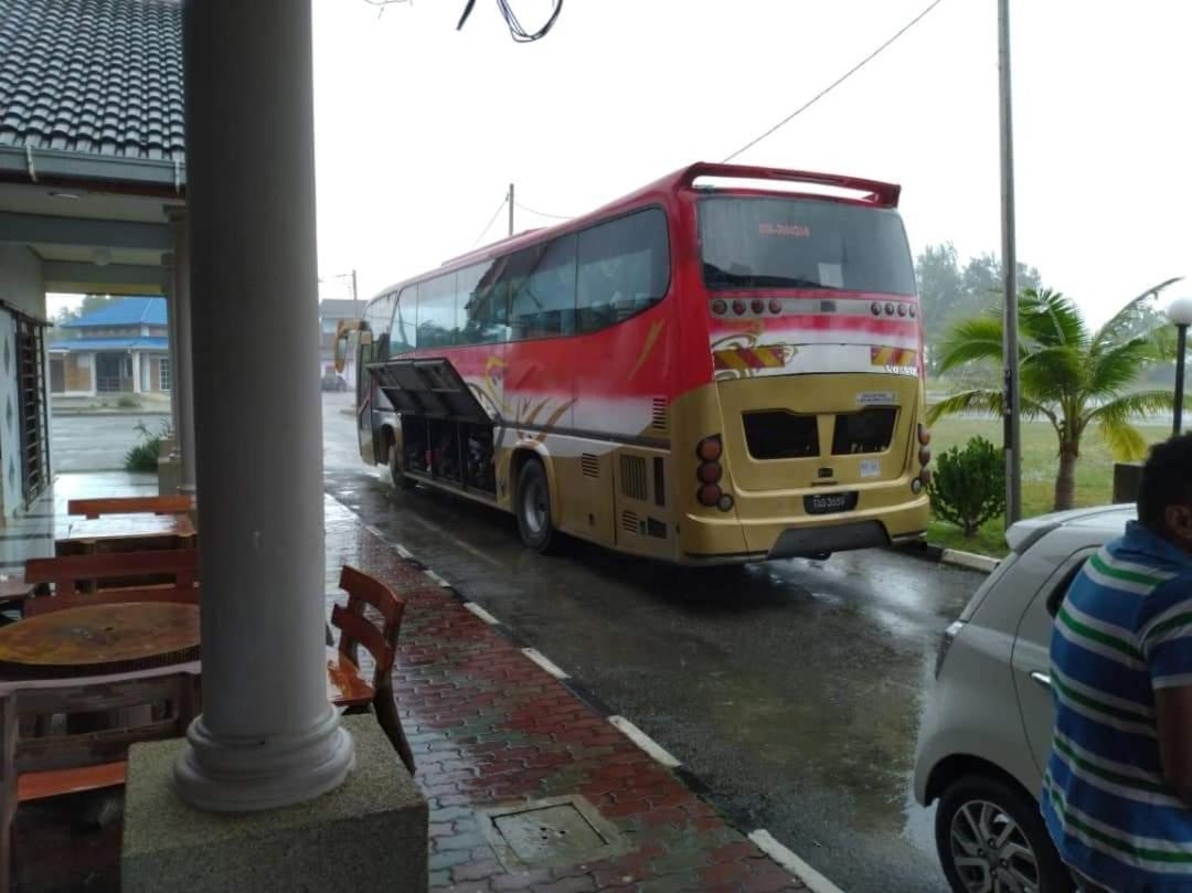 Kanza Beach Inn Marang Esterno foto