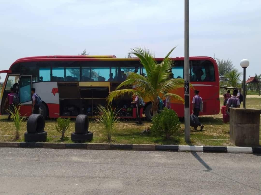 Kanza Beach Inn Marang Esterno foto
