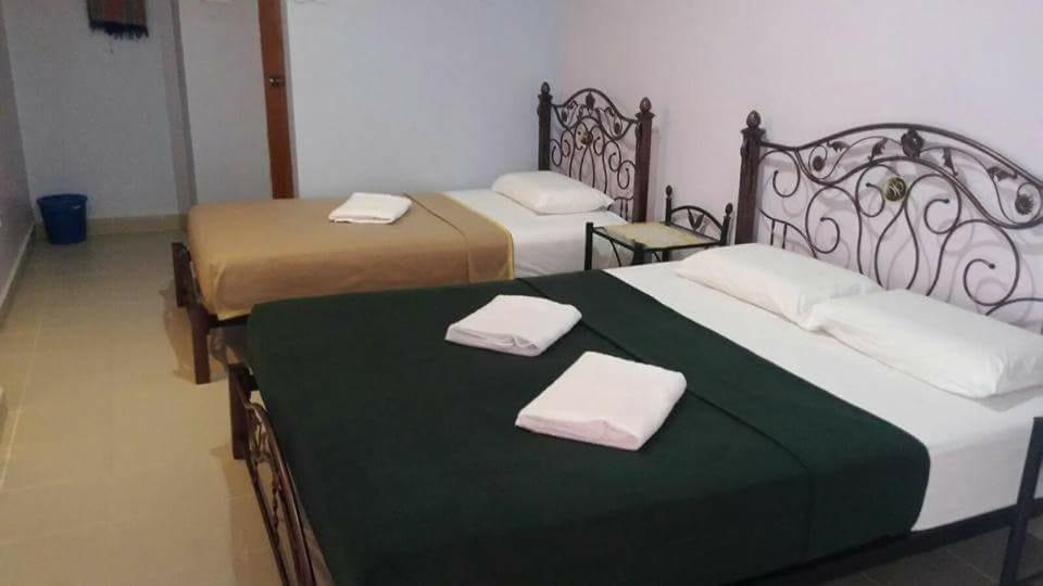 Kanza Beach Inn Marang Esterno foto