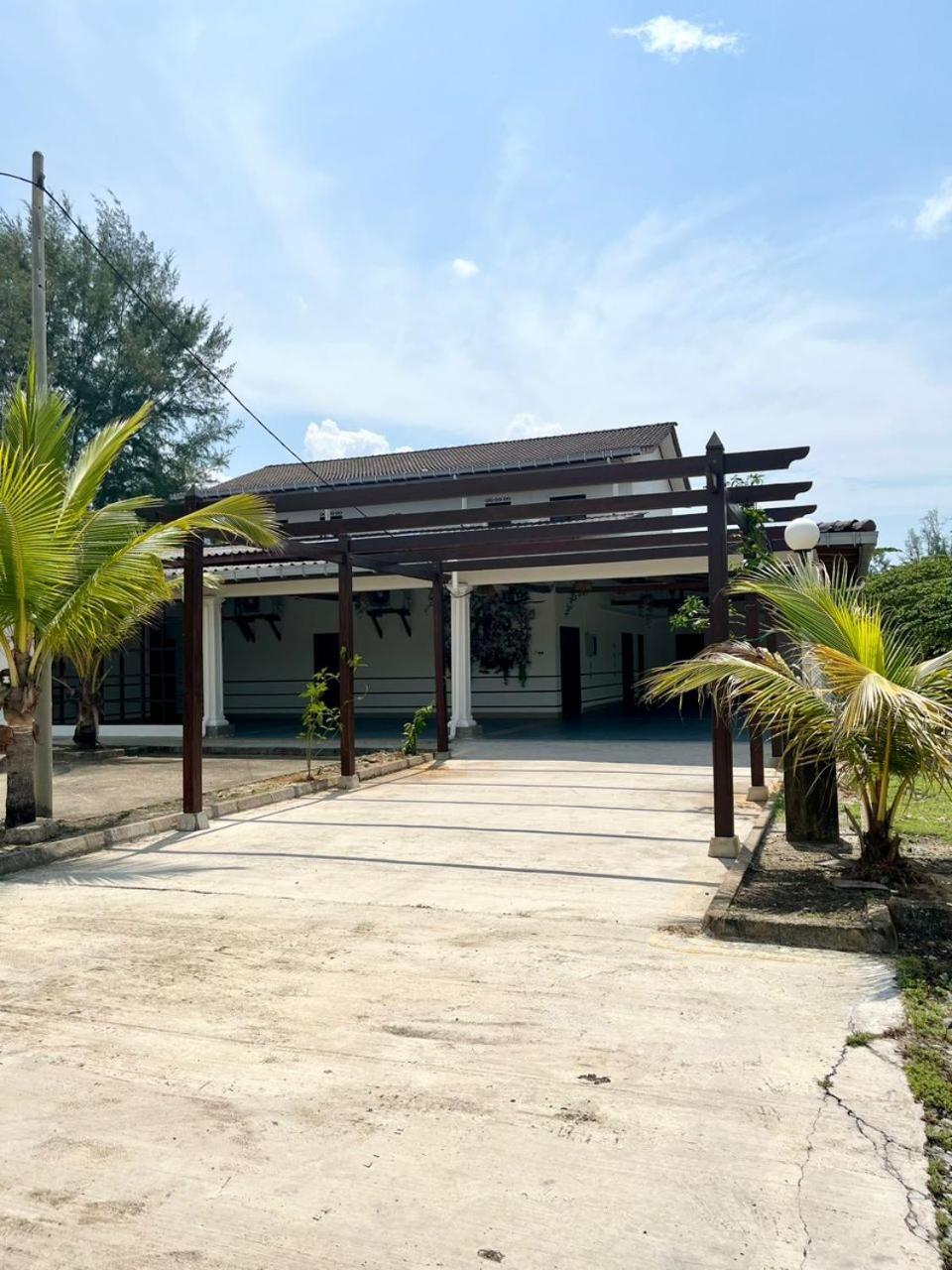 Kanza Beach Inn Marang Esterno foto