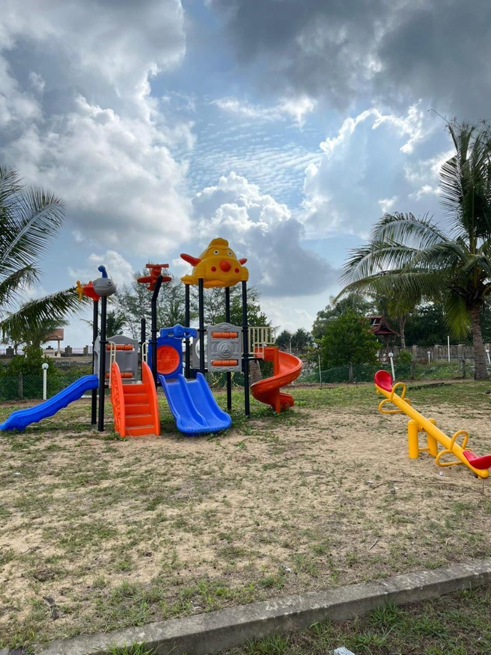Kanza Beach Inn Marang Esterno foto