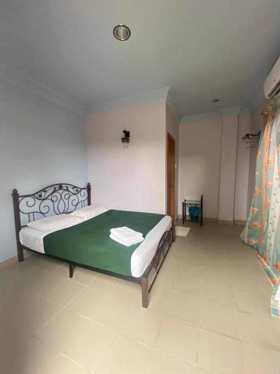 Kanza Beach Inn Marang Esterno foto