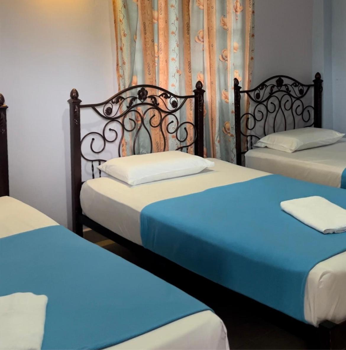 Kanza Beach Inn Marang Esterno foto