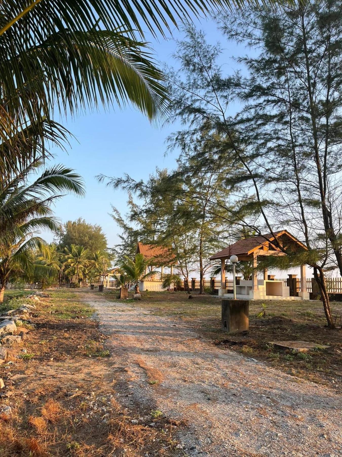 Kanza Beach Inn Marang Esterno foto